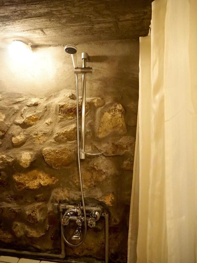 Authentic Guest Stay In The Heart Of Veliko Tarnovo Студио С Изглед Към Царевец Exteriér fotografie