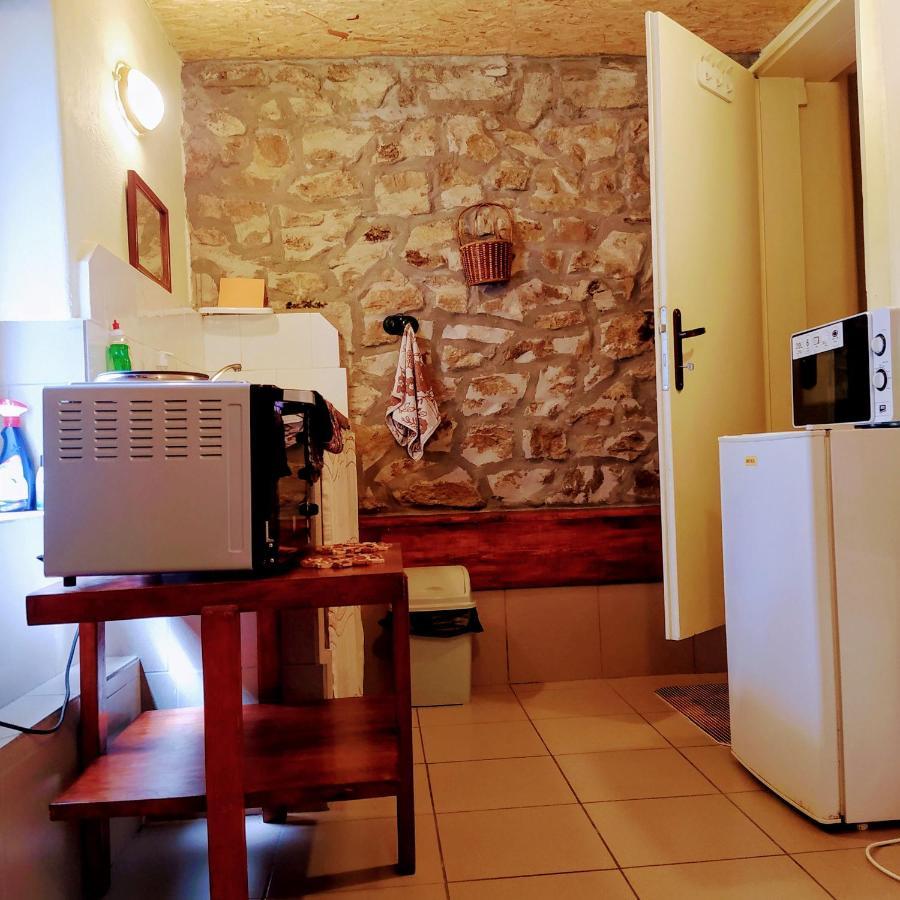 Authentic Guest Stay In The Heart Of Veliko Tarnovo Студио С Изглед Към Царевец Exteriér fotografie