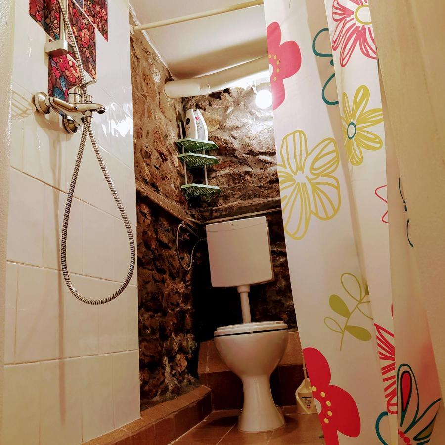 Authentic Guest Stay In The Heart Of Veliko Tarnovo Студио С Изглед Към Царевец Exteriér fotografie