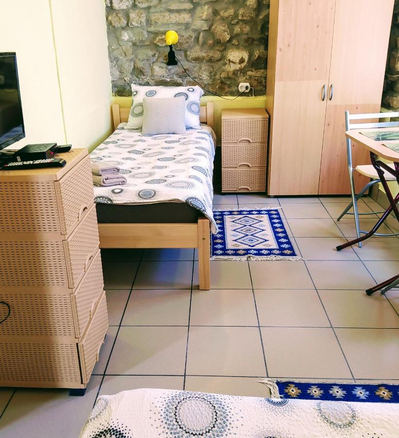 Authentic Guest Stay In The Heart Of Veliko Tarnovo Студио С Изглед Към Царевец Exteriér fotografie